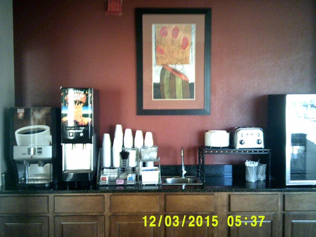 Super 8 By Wyndham Rapid City Rushmore Rd Luaran gambar